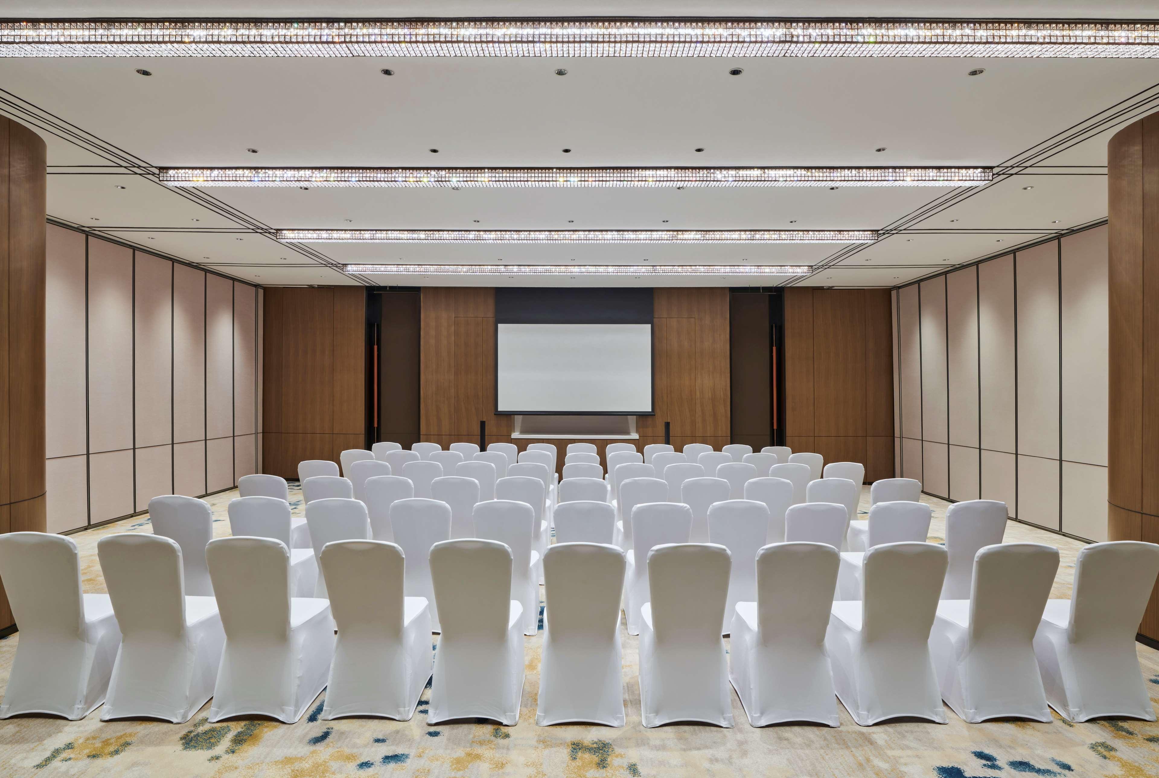 Hilton Changsha Riverside Exterior foto
